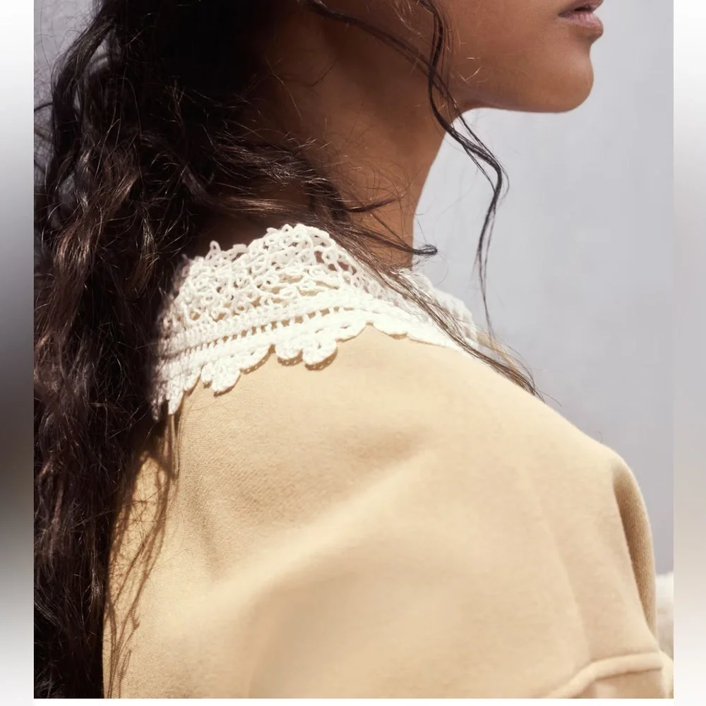 H&M Beige Sweatshirt with Crochet/ Lace Collar NWT_5